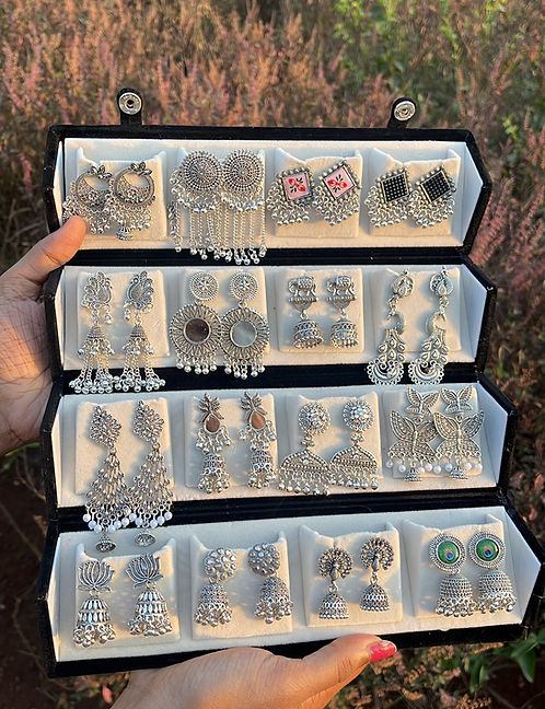 16 PCS OXIDISED JHUMKAS + RED CREAM BOX