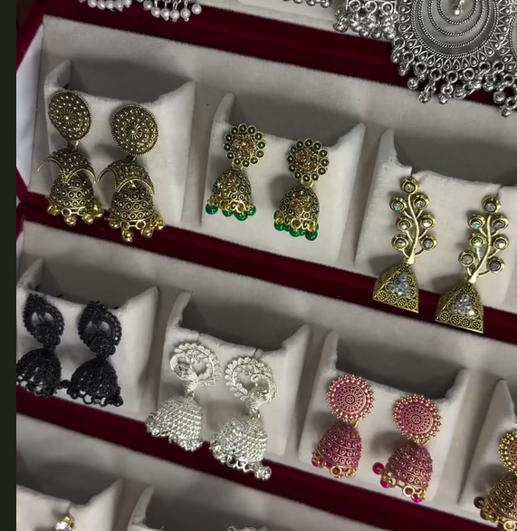 16 Pcs Cute & Traditional Jhumka Set | Daisy Lane
